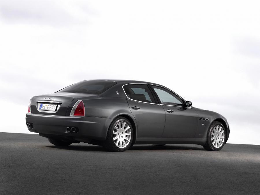  Maserati Quattroporte 2004 года  (фото 63 из 67)